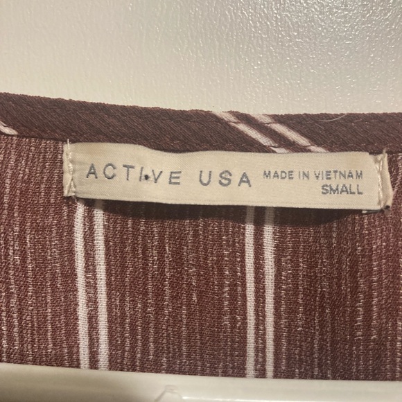 Active USA Blouse - Picture 7 of 7